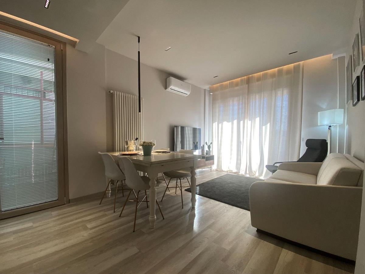 Marco Polo Flat Apartment เวียเรจโจ ภายนอก รูปภาพ